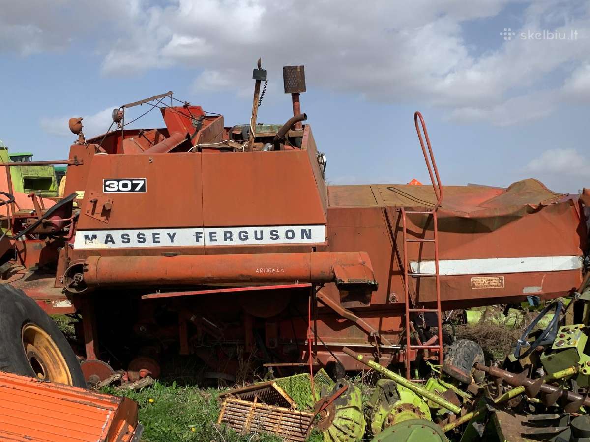 Kombainas Massey Ferguson 307 Ardomas Dalimis