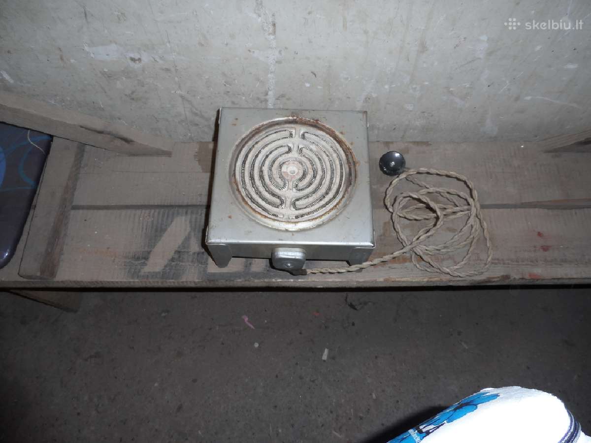 Tarybinę elektrinę plytelę ir reduktorių.