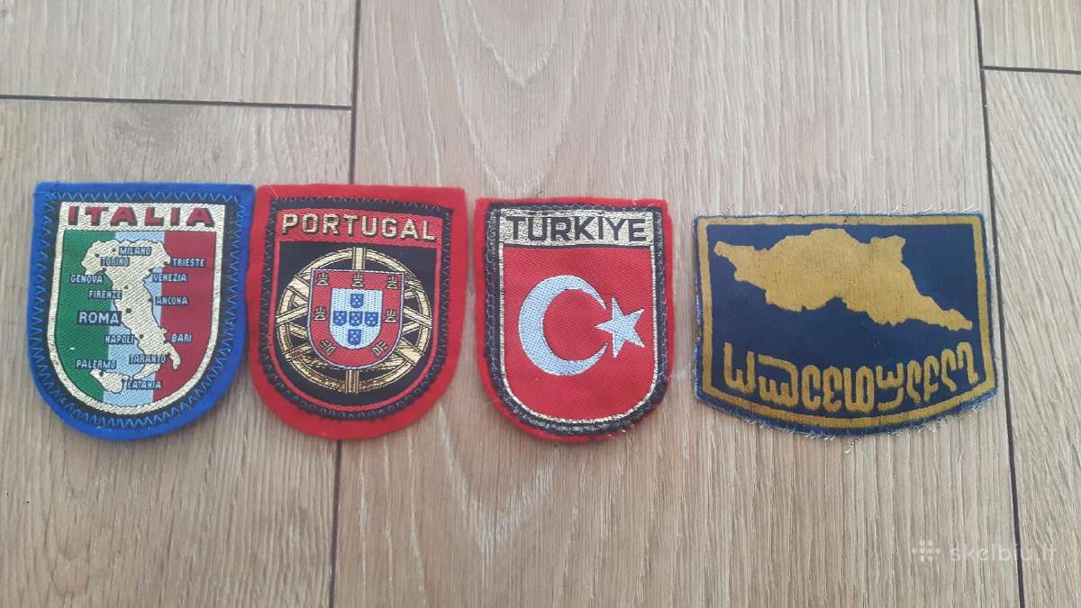 Įvairių šalių karo tarnybų atsiuvai išsiuvinėti