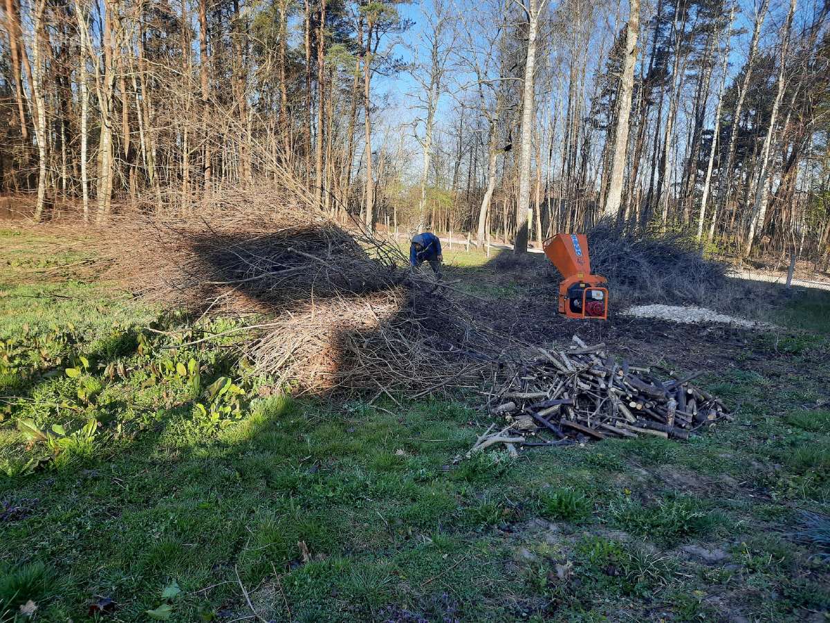 Šakų , medienos smulkintuvo nuoma - nuotraukos Nr. 13