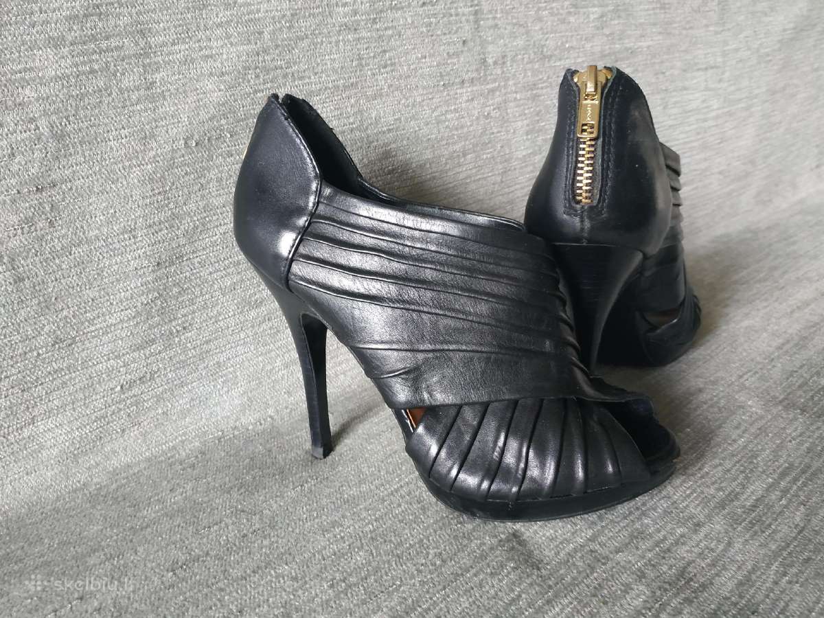 Zara Woman odiniai bateliai-basutės