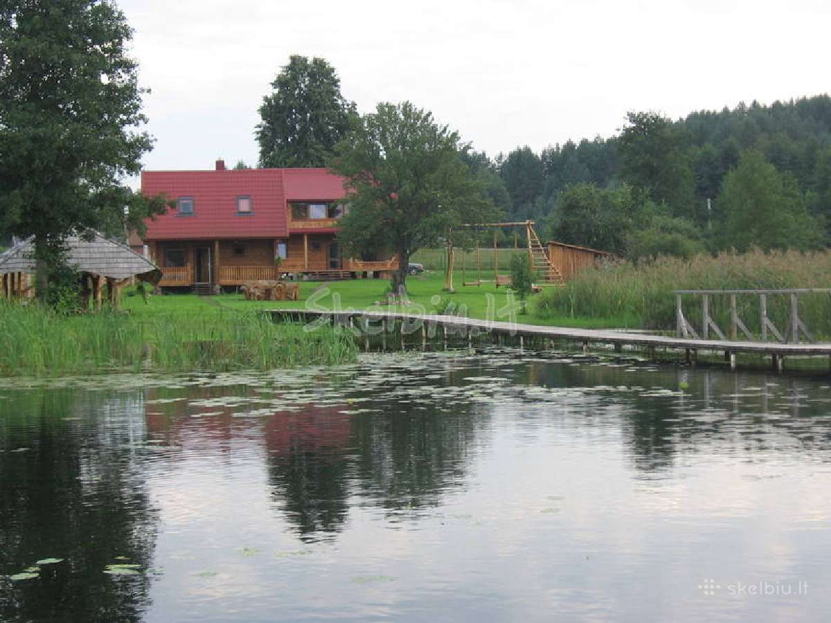 Suraučių sodyba