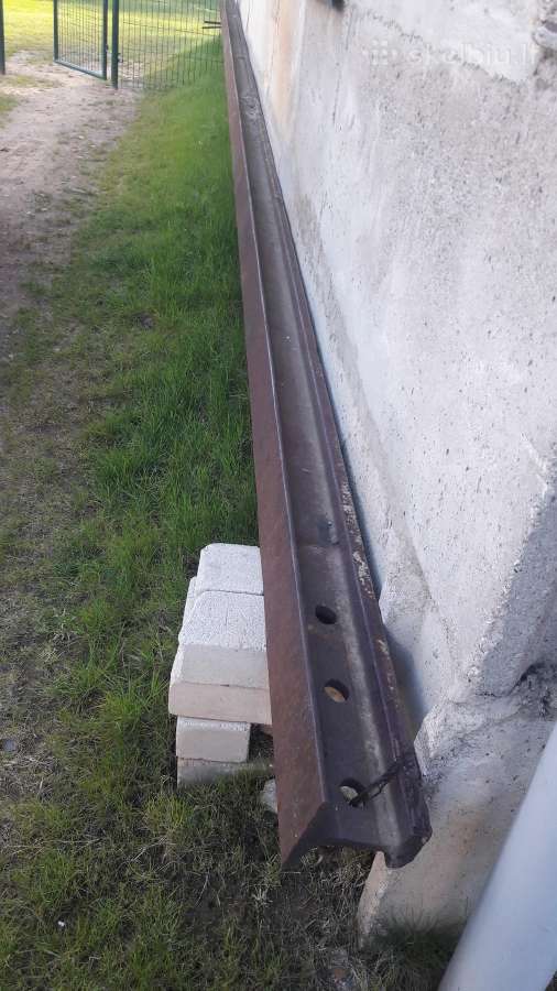 Bėgis geležinkelio - plieninė sija