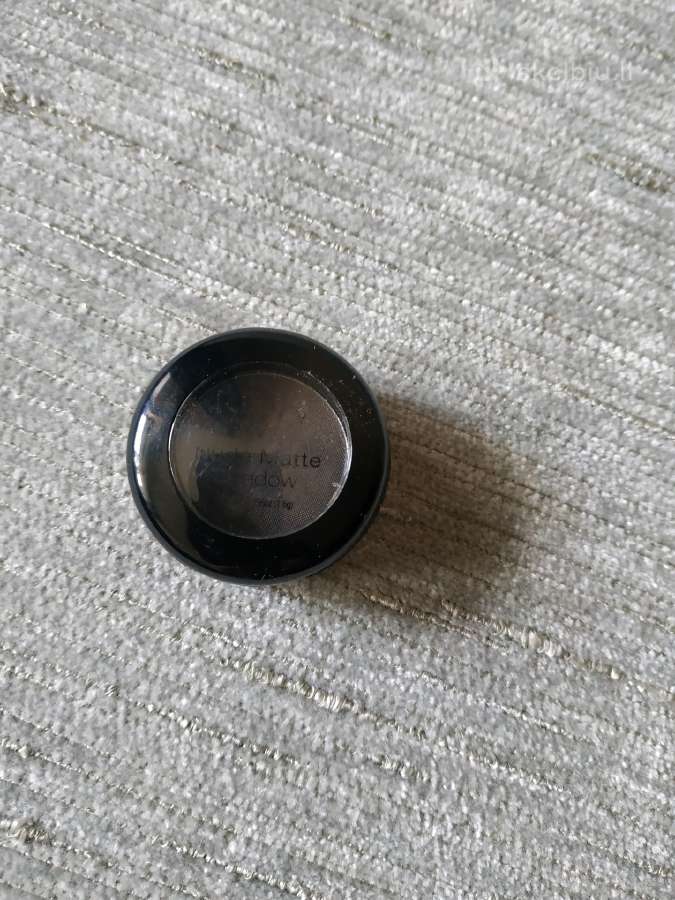 Nyx šešėliai. Spalva Stripped