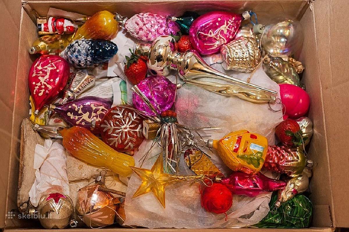 Ieškau pirkti senovinių eglutės žaisliukų
