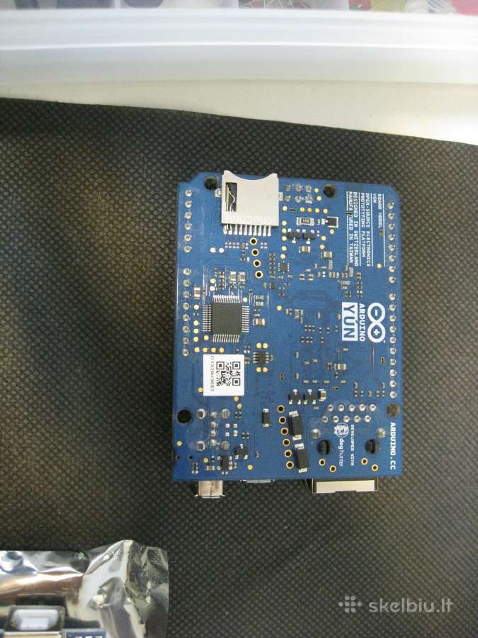 Arduino Yun vos 35eurai
