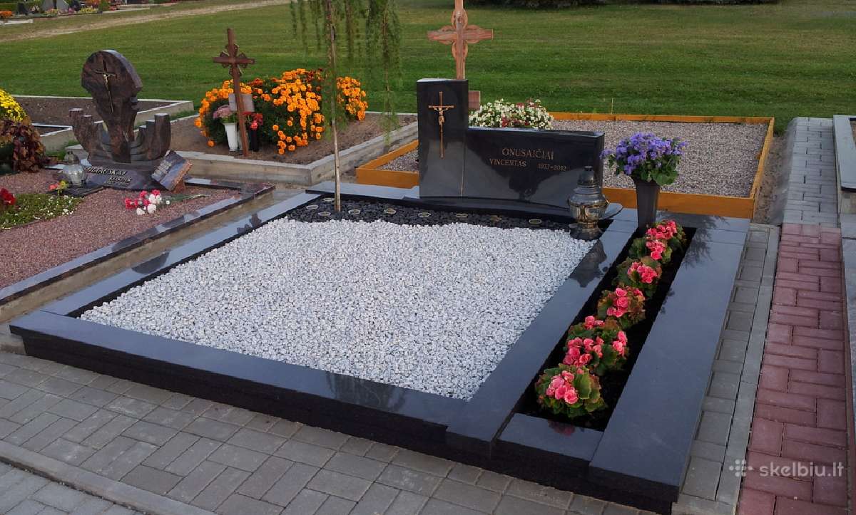 Paminklai, paminklų gamyba, kapaviečių tvarkymas - nuotraukos Nr. 4