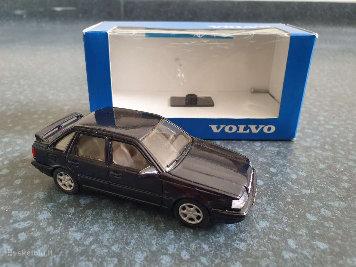 Volvo-440