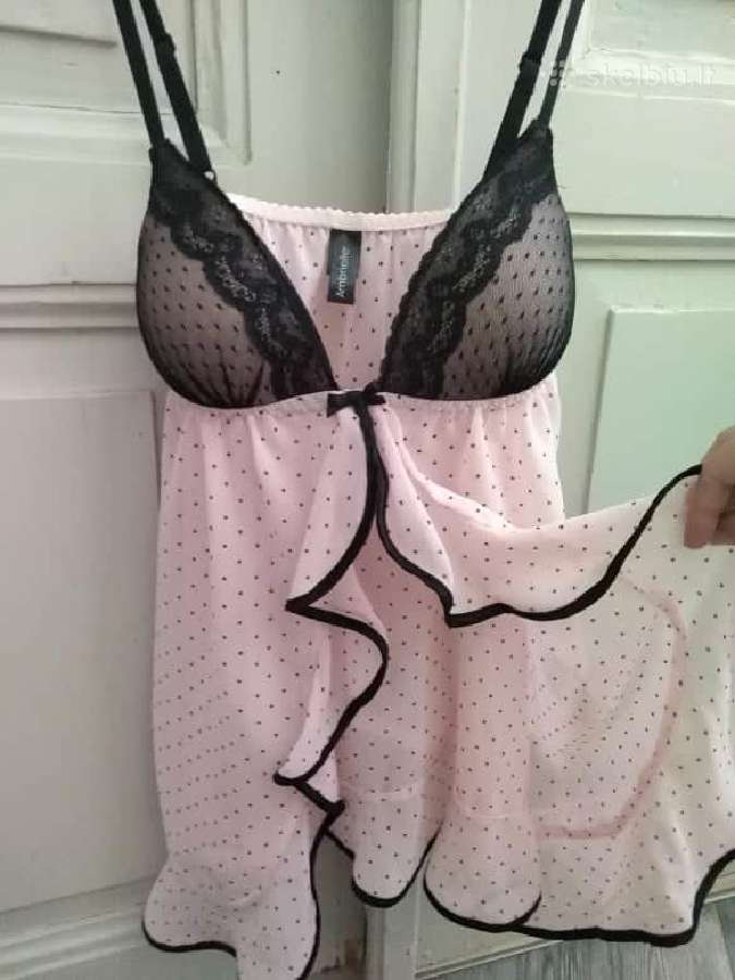 Seksualūs naktinukai su stringais iš JAV