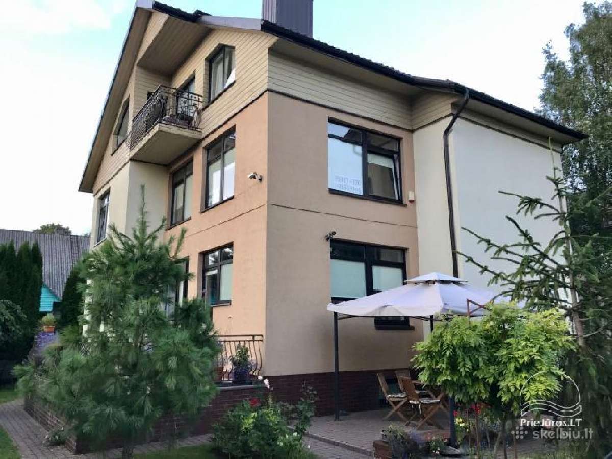 Palangos centre, šalia J. Basanavičiaus gatvės