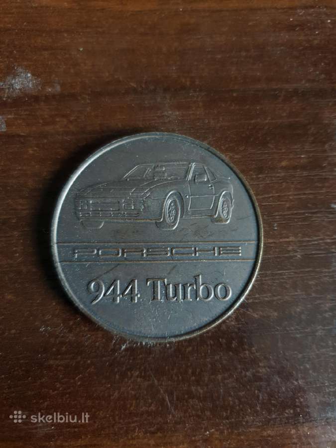 Parduodu neblogos būklės Porsche medalius.