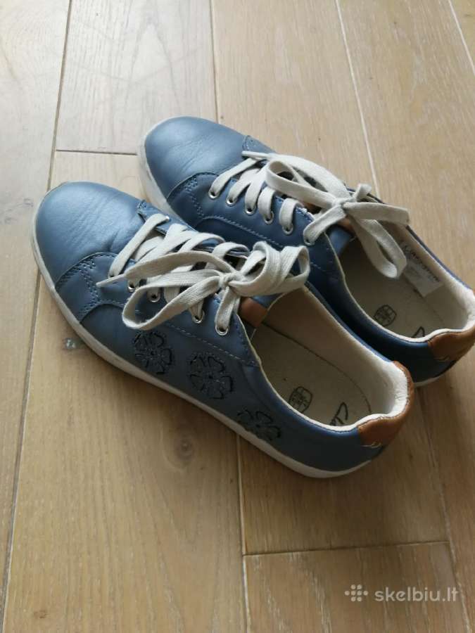 Clarks batukai mergaitei