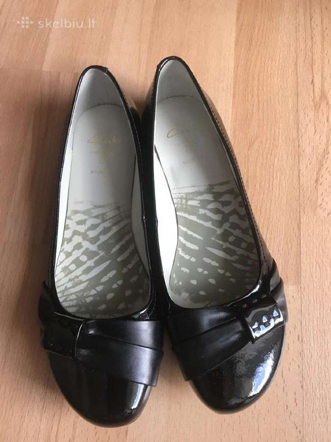Clarks bateliai