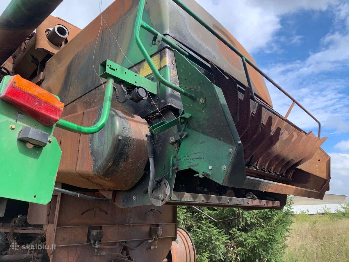 Kombainas John Deere T670 Ardomas Dalimis - nuotraukos Nr. 2