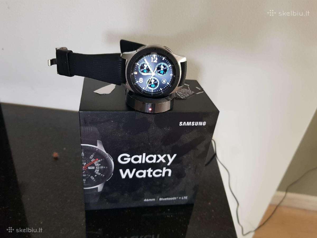 Samsung Galaxy Watch ir kiti.