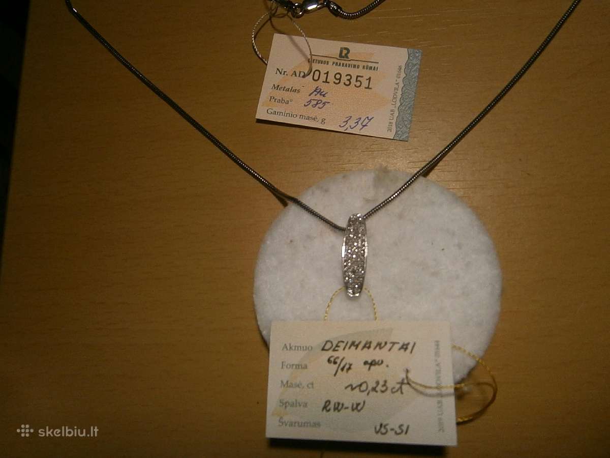 Auksinis pakabukas su deimantais