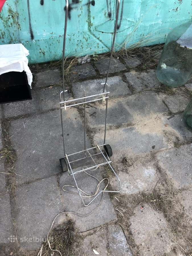 Lengvas kompaktiškas karutis