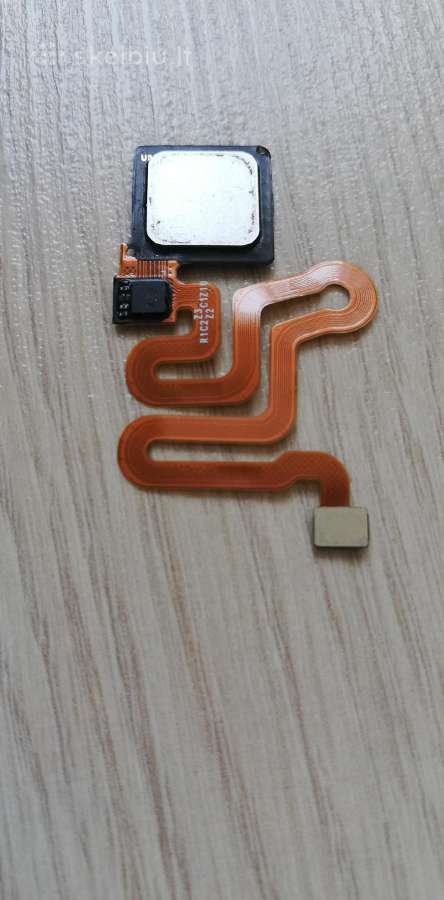Huawei P9 naudotas piršto antspaudo jutiklis