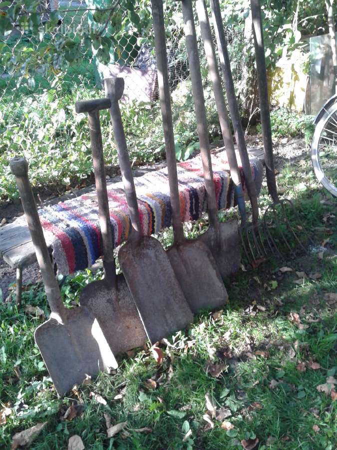 Keletas kastuvų