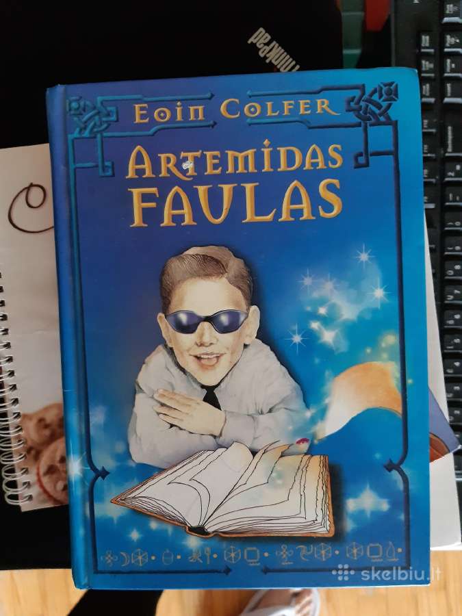 Vaikiška knyga Artemidas Faulas