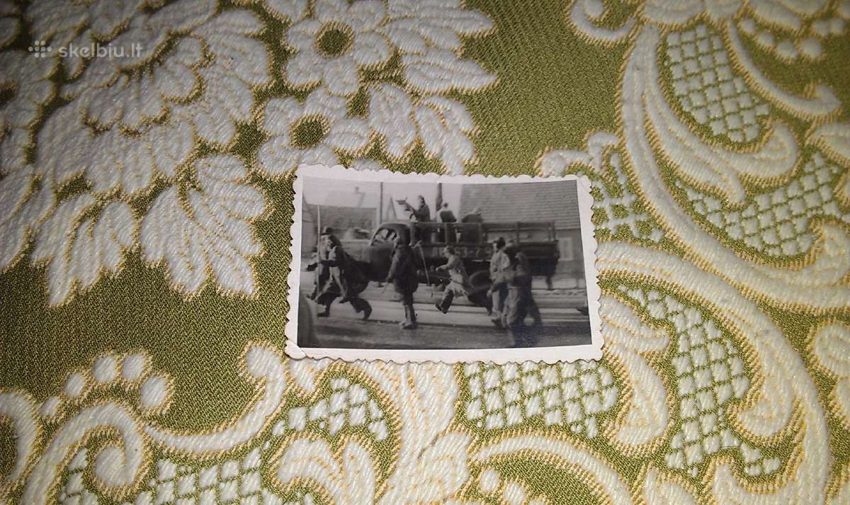 Seną nuotrauką 1950 m.