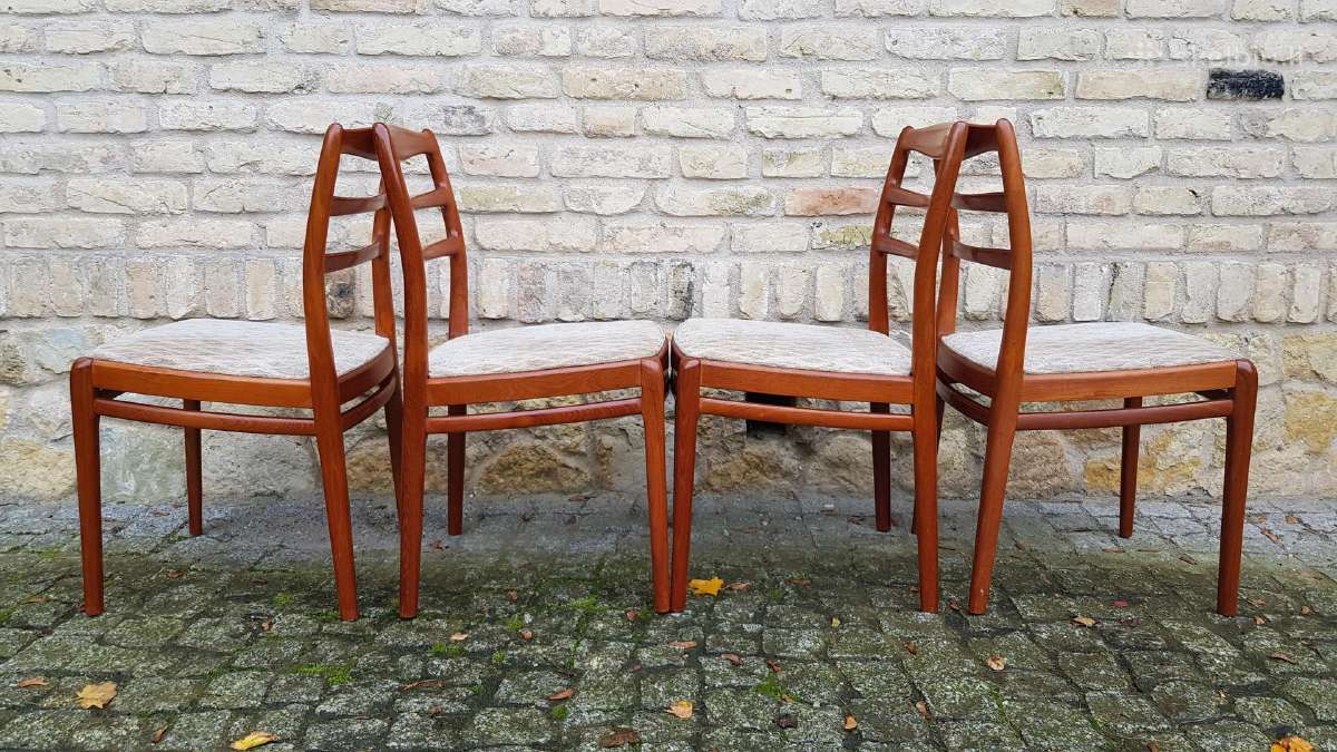 Vintažinės mid century tikmedžio kėdės