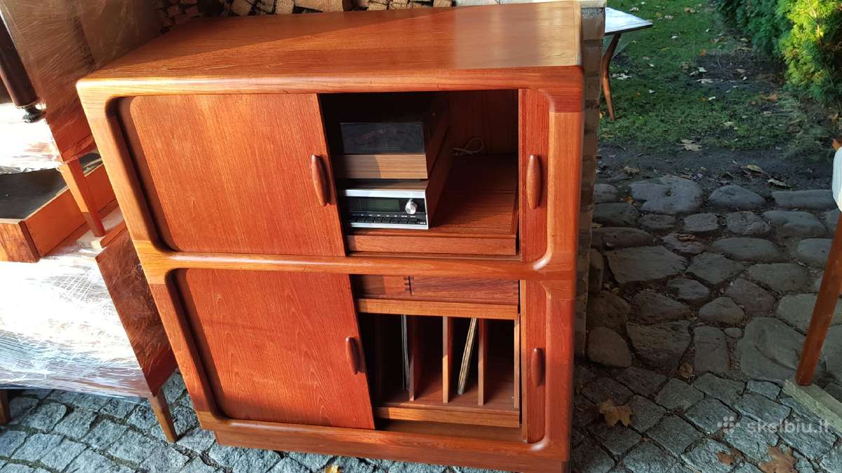 Vintažinė mid century tikmedžio masyvo spintelė - nuotraukos Nr. 13