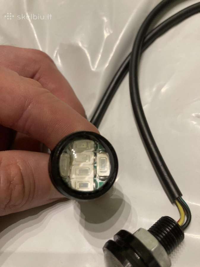 Elektrinio paspirtuko galinė LED lempa 12v 2 vnt. - nuotraukos Nr. 3