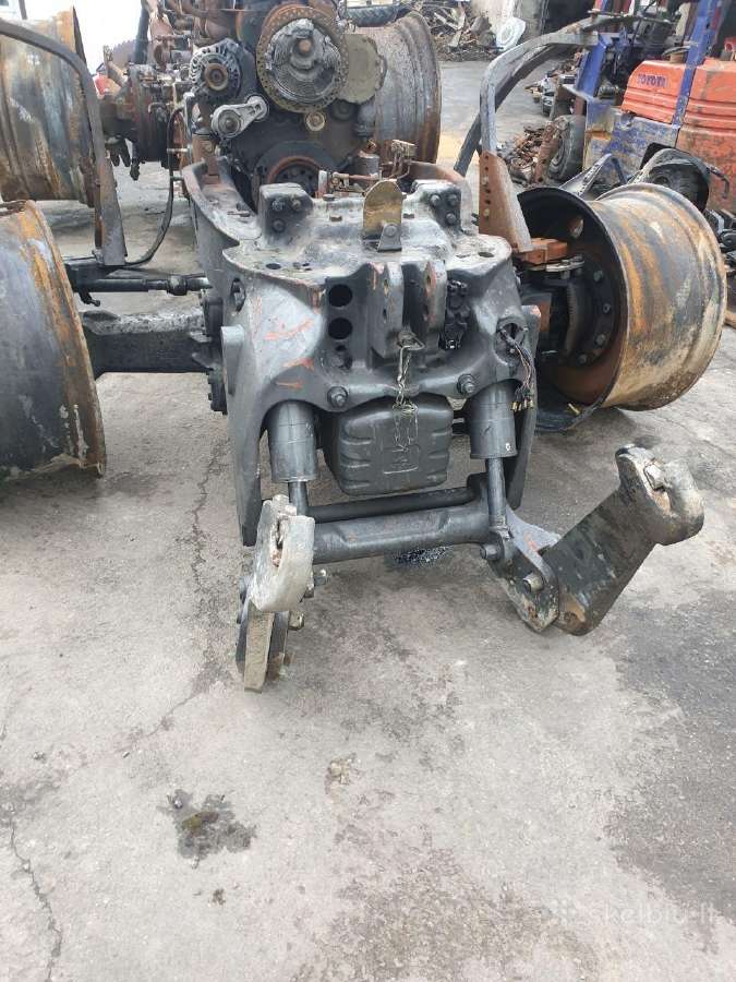 Traktorius Massey Ferguson 7640 Vario ardomas dali - nuotraukos Nr. 3