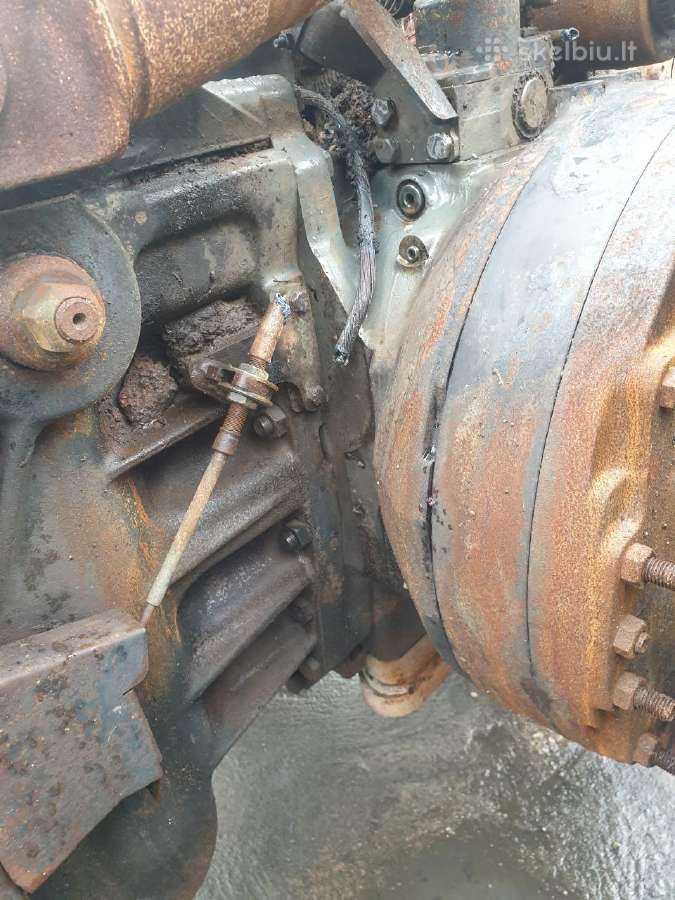 Traktorius Massey Ferguson 7640 Vario ardomas dali - nuotraukos Nr. 4