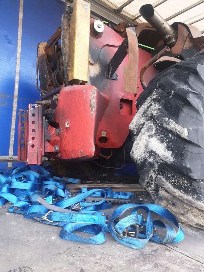 Manitou krautuvas ardomas dalimis