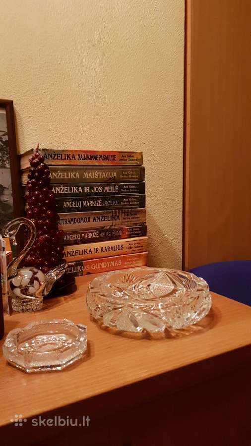 Maža ,kokybiška krikštolo peleninė