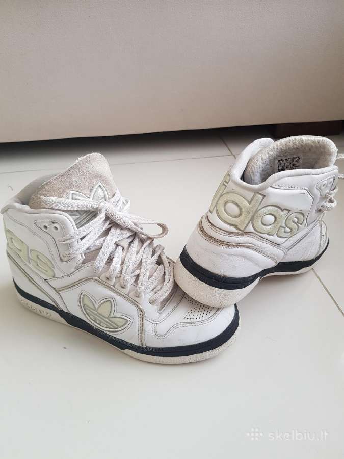 Adidas kedai