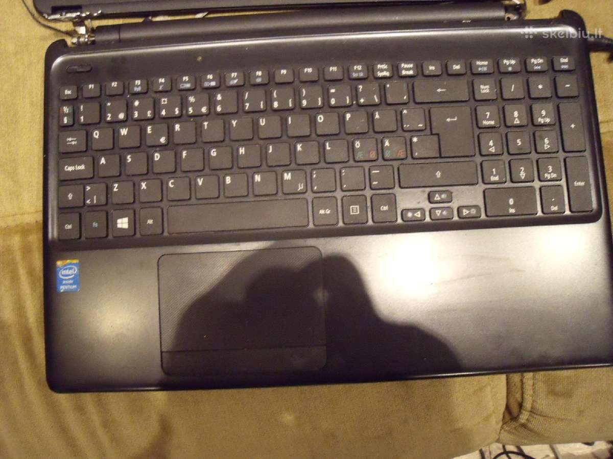 Acer su defektu - nuotraukos Nr. 15