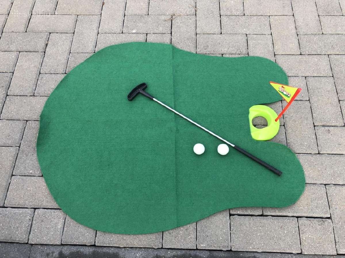 Zaidimas golfas universalus