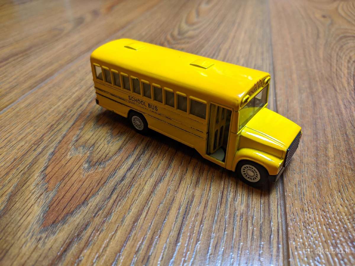 School Bus modeliukas - nuotraukos Nr. 2