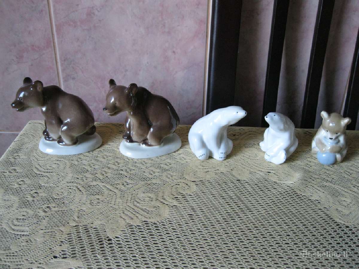 Porceliano Statuleles.zr. Foto .Be Defektu