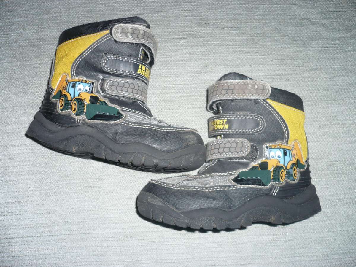 JCB patogūs aulinukai
