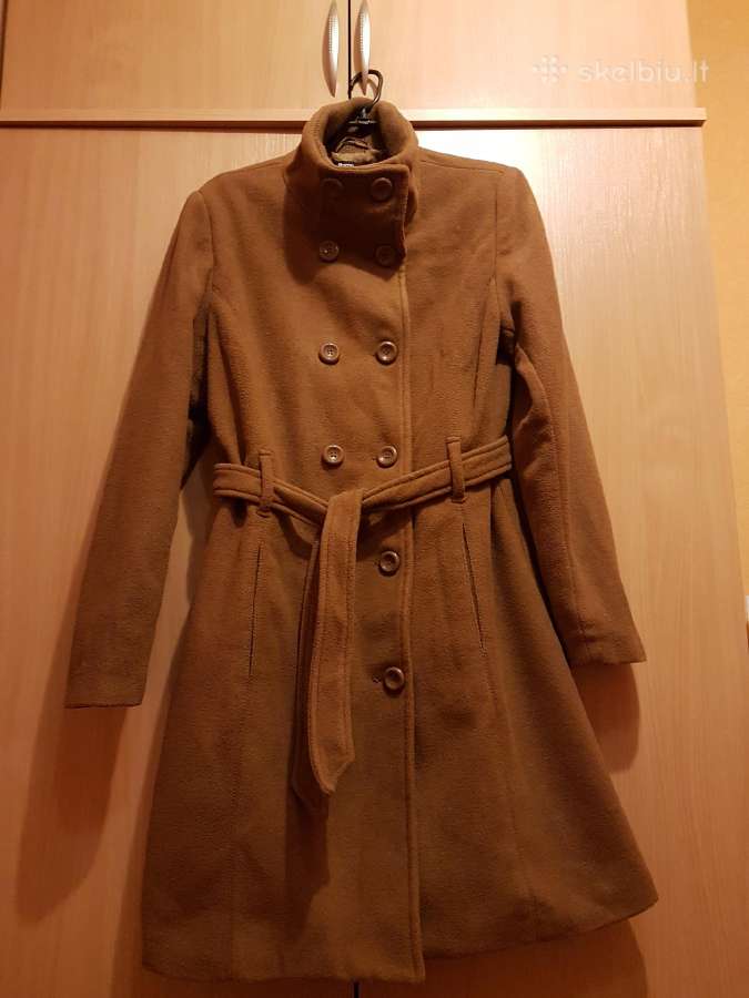 Labai grazus klasikinis paltas