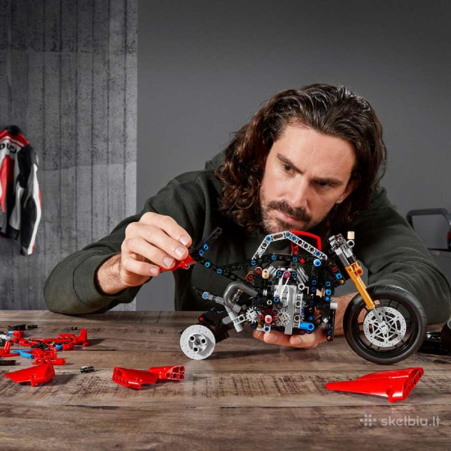 Lego Technic 42107 Ducati Panigale V4 - nuotraukos Nr. 3