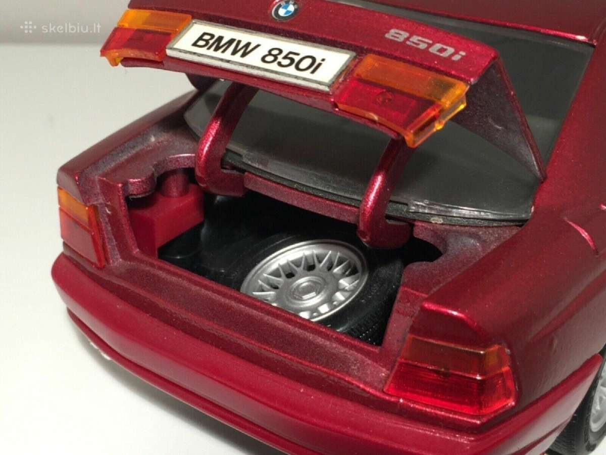 Bmw E31 8 Serijos Modelis automodelis 1:18 850i - nuotraukos Nr. 3