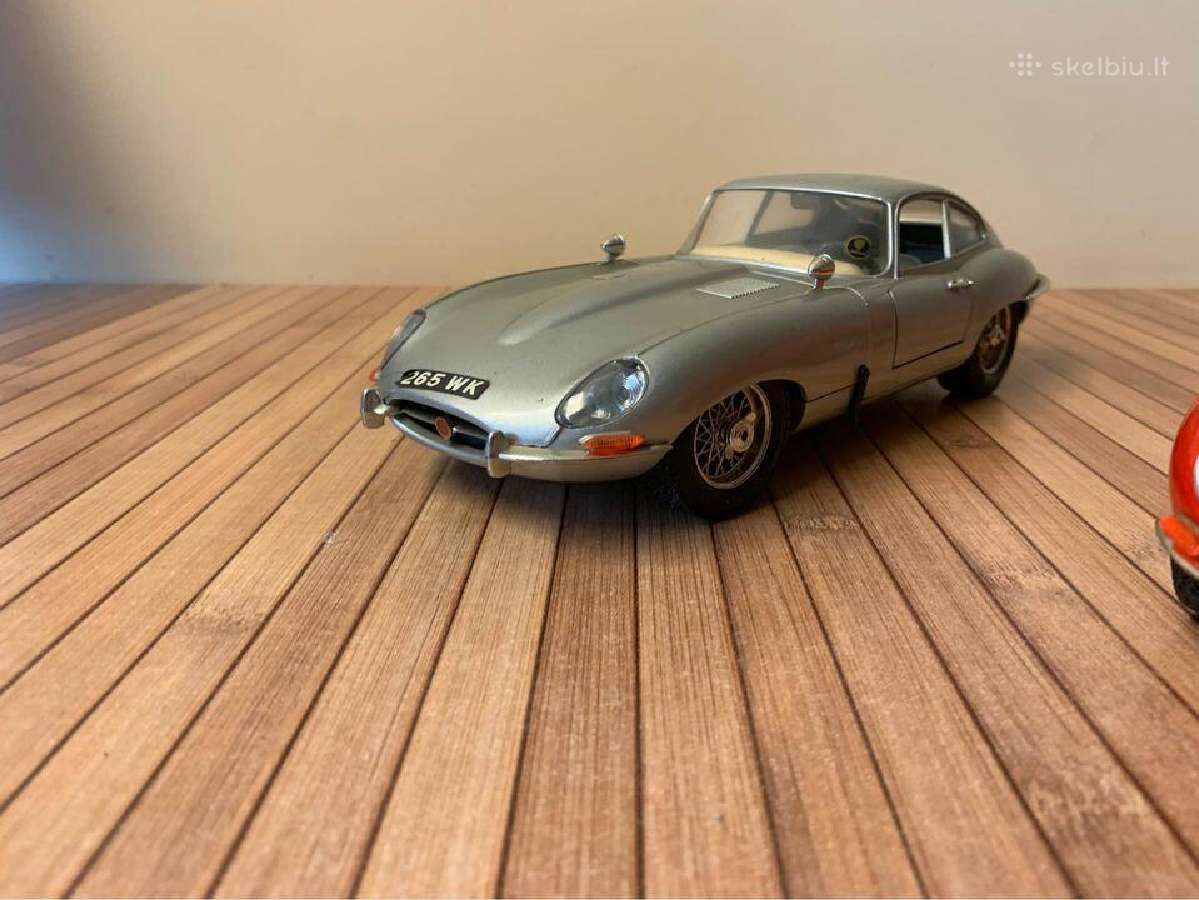 Jaguar E type modeliai 1/18 modeliukai - nuotraukos Nr. 5