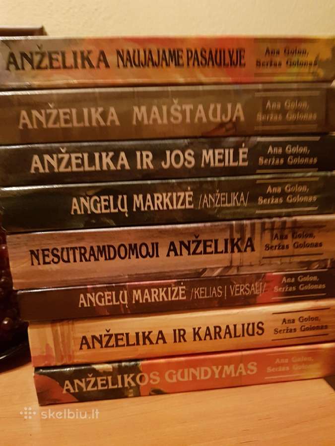 8 knygu rinkinys(andželika ir karalius)