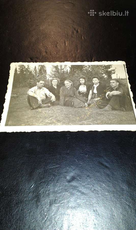 Seną nuotrauką 1948 m.