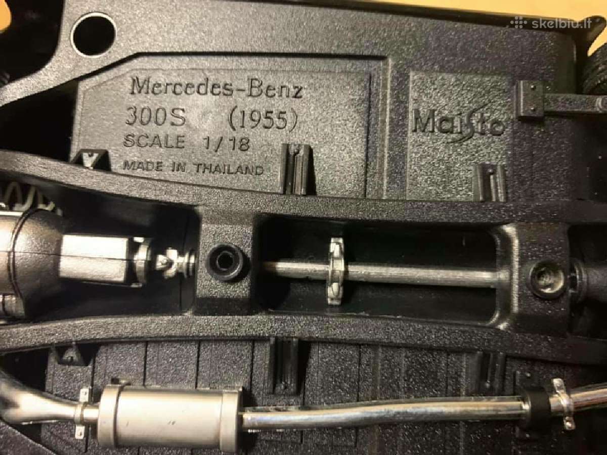 Mercedes benz 300s modelis 1/18 automodelis - nuotraukos Nr. 8