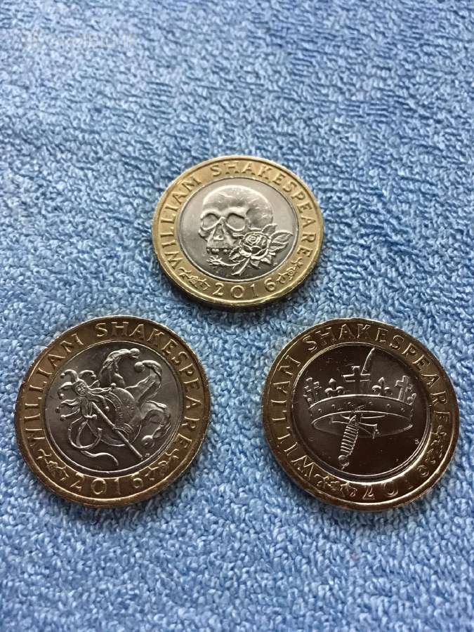 Monetos UK 2016m. 2 svarai, 3 vnt. cu-ni