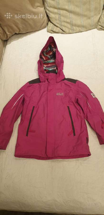Parduodu Jack Wolfskin striukę 3 viename