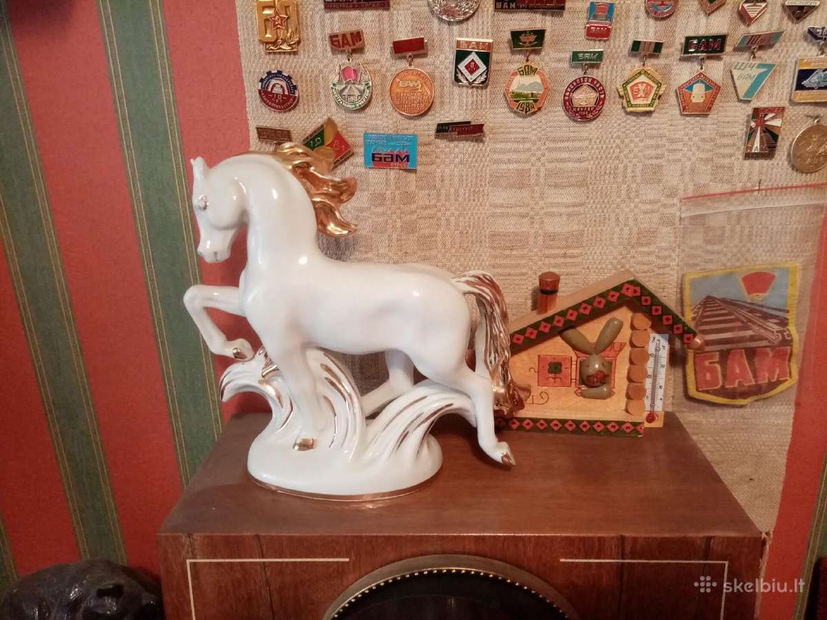 CcCCCP Porceliano Statule - Idealaus Stovio.origin