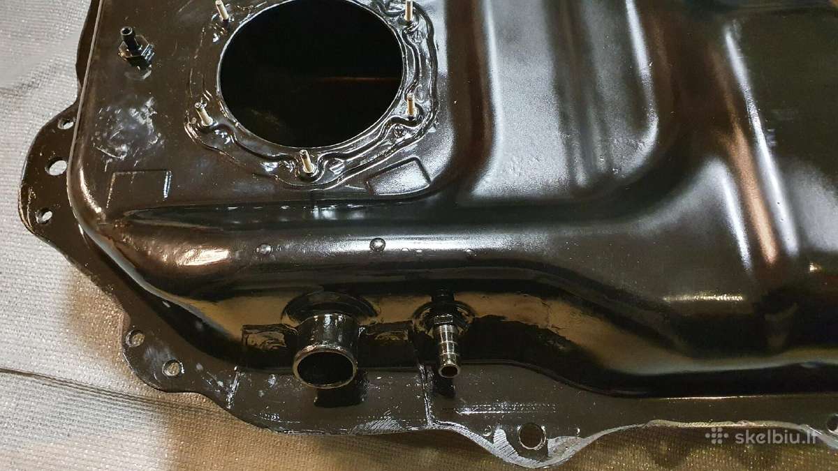 Mitsubishi Grandis plastikinis kuro bakas - nuotraukos Nr. 2
