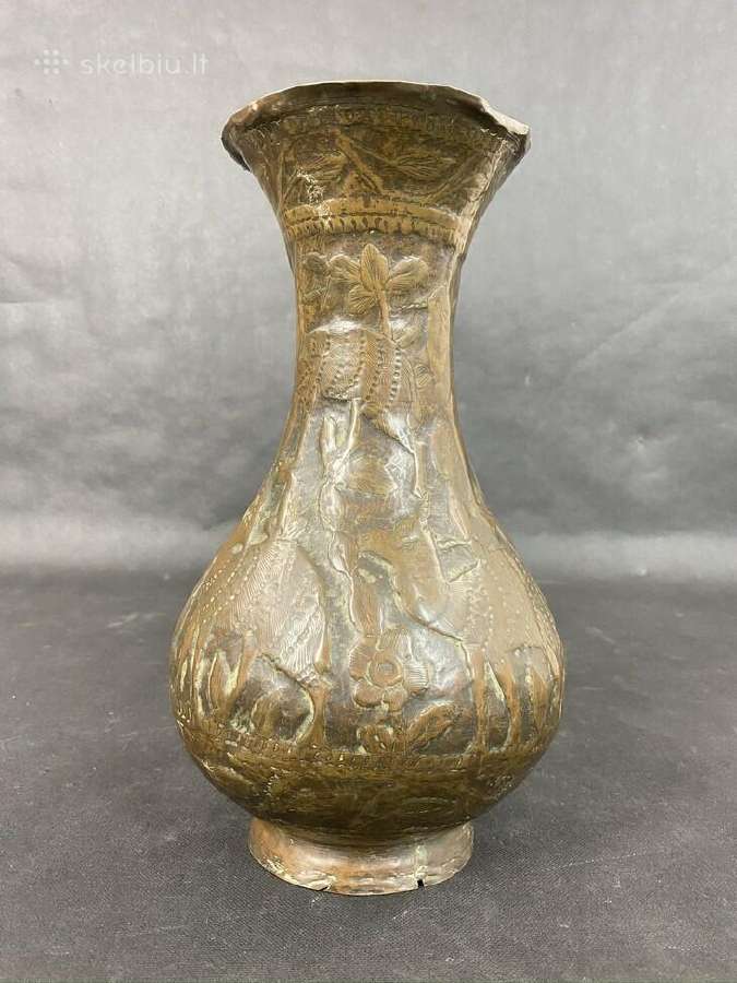 Senovinė žalvarinė vaza su ornamentais - nuotraukos Nr. 3